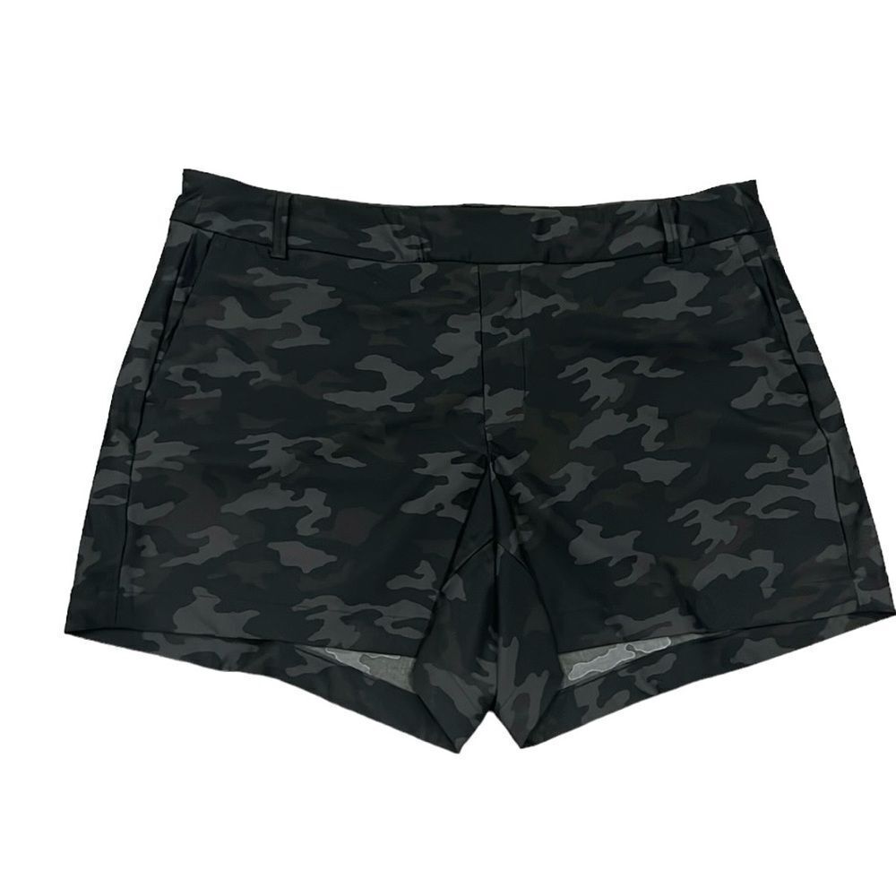 Spanx sunshine 4” short in black & gray camp size XL